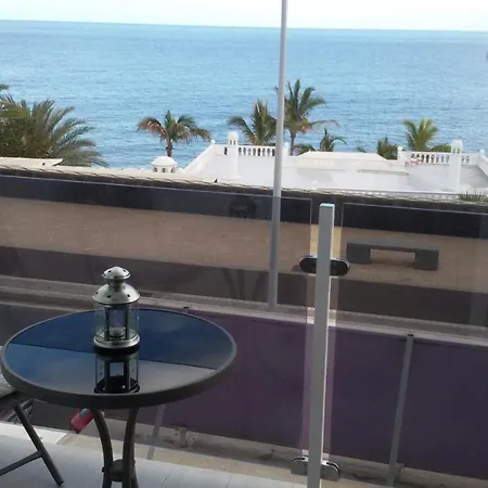 Luxury Two Bed Seaviews Апартаменты